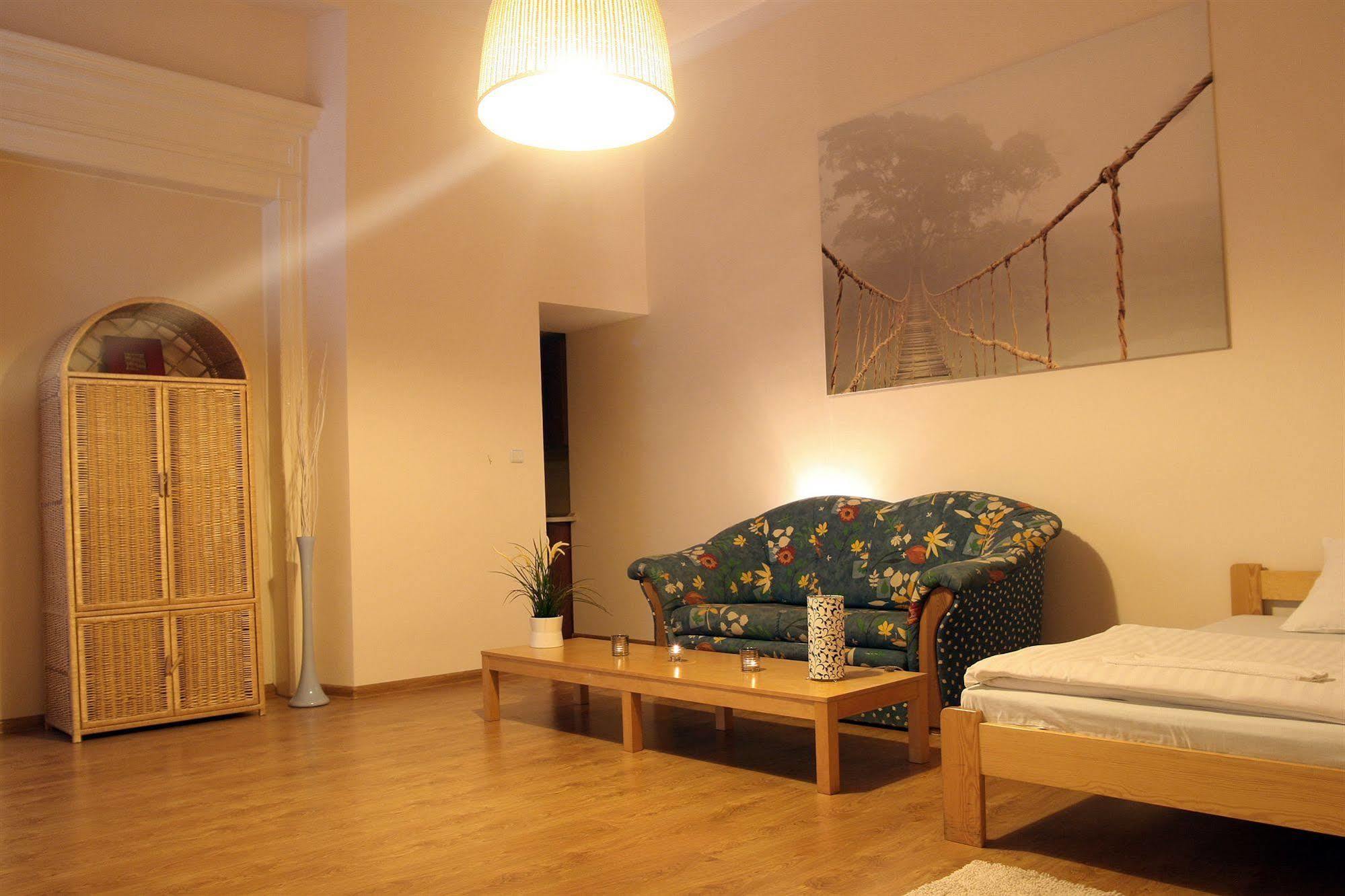 Frolic Goats Hostel Poznan Dış mekan fotoğraf