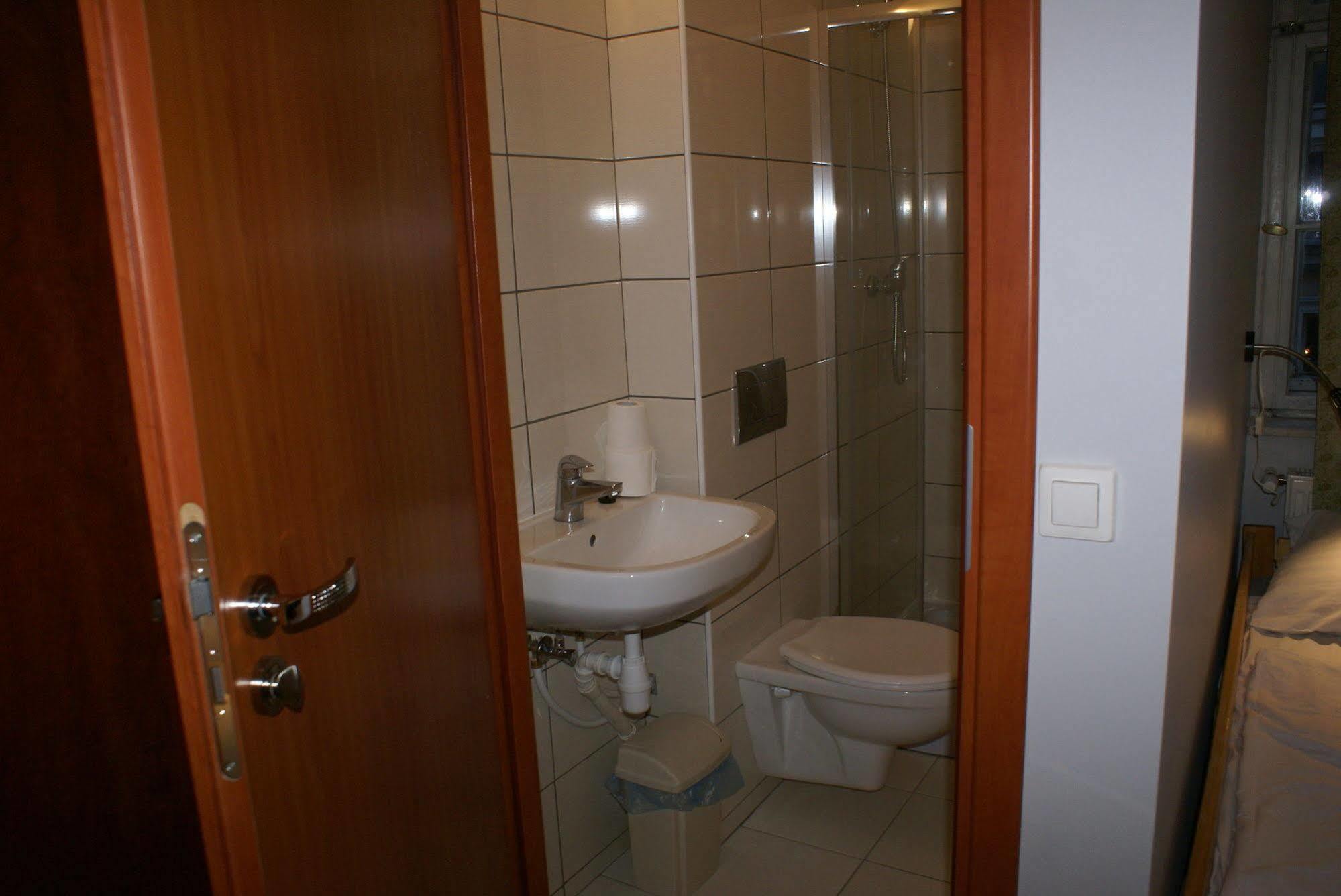 Frolic Goats Hostel Poznan Dış mekan fotoğraf