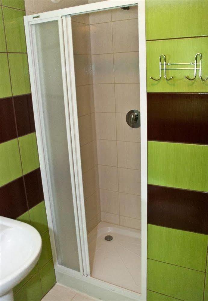 Frolic Goats Hostel Poznan Dış mekan fotoğraf